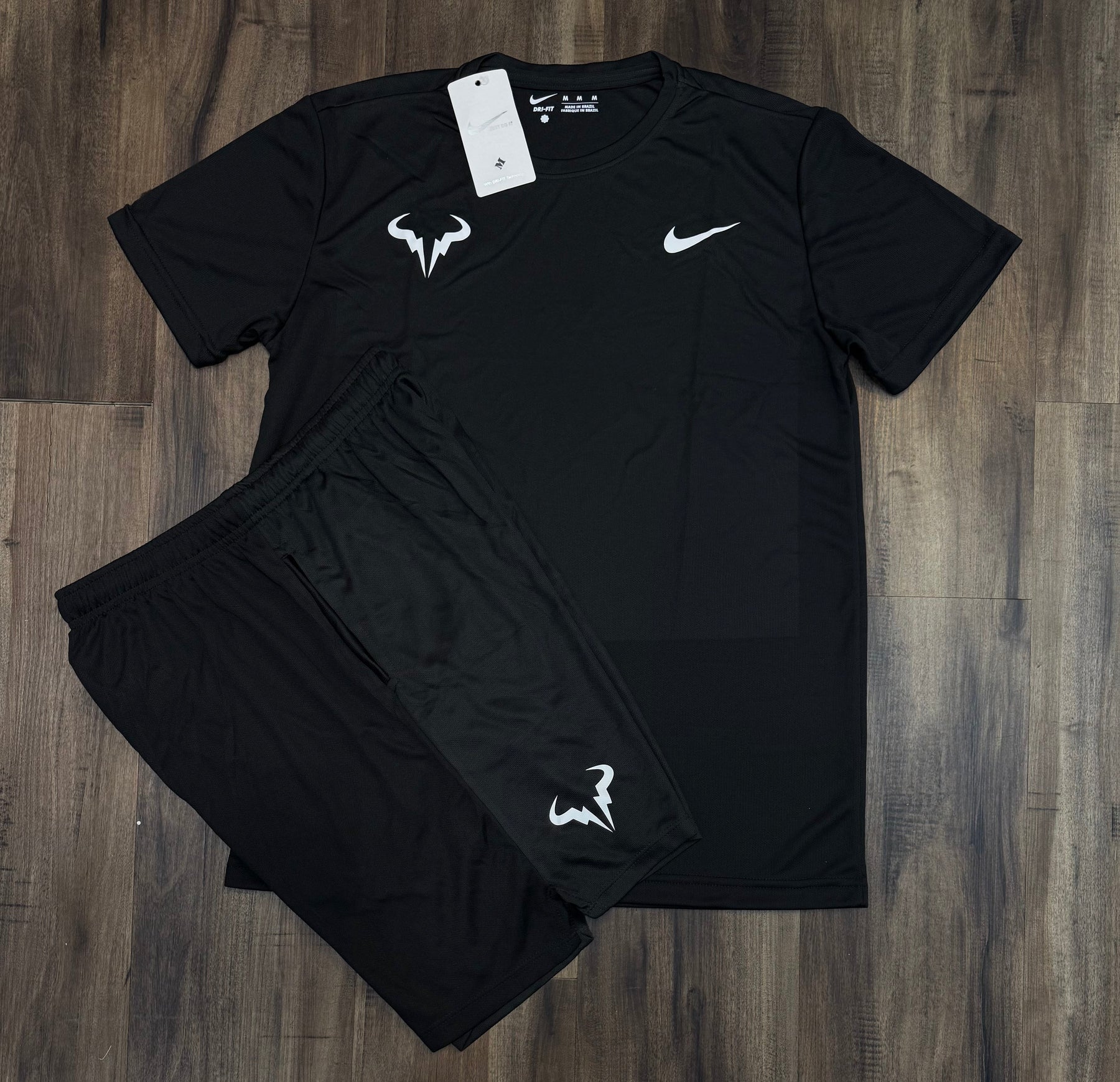 Conjunto Dri-Fit: Camiseta + Shorts - Nike