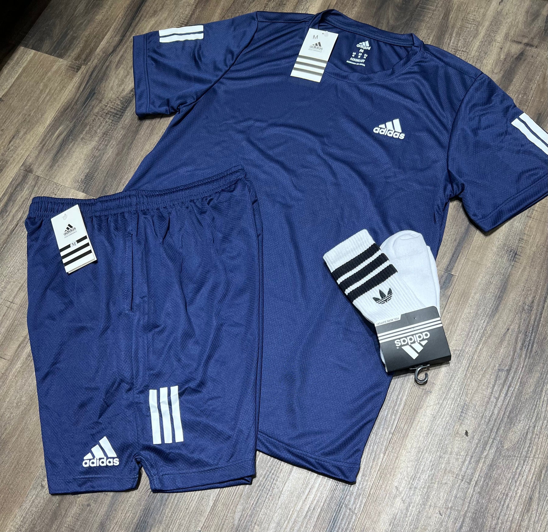 Conjunto Dri-fit: Camiseta + Shorts + Meia - Adidas