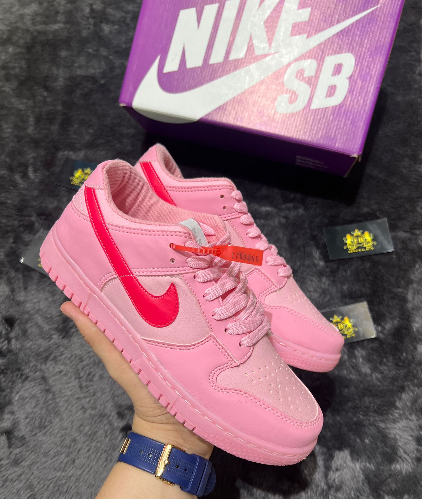 Dunk Low Rosa lançamento + Relógio de Brinde