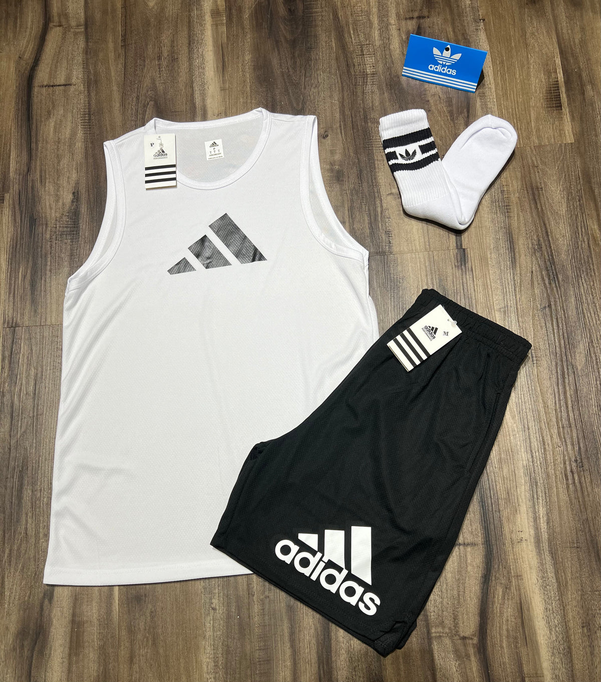 Kit Regata Shorts e Meia - Adidas