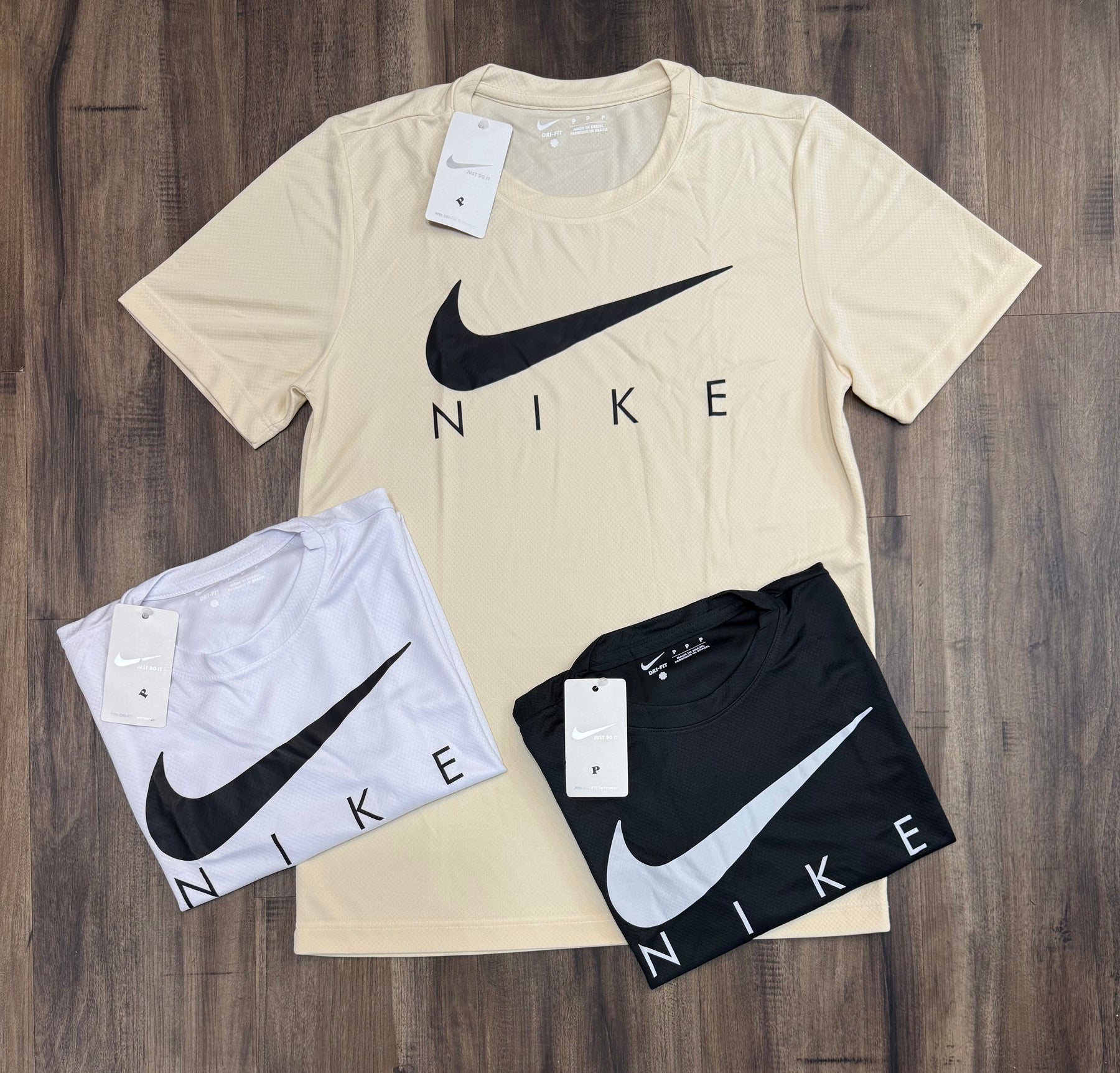 Kit com 3 camisetas dri-fit Nike