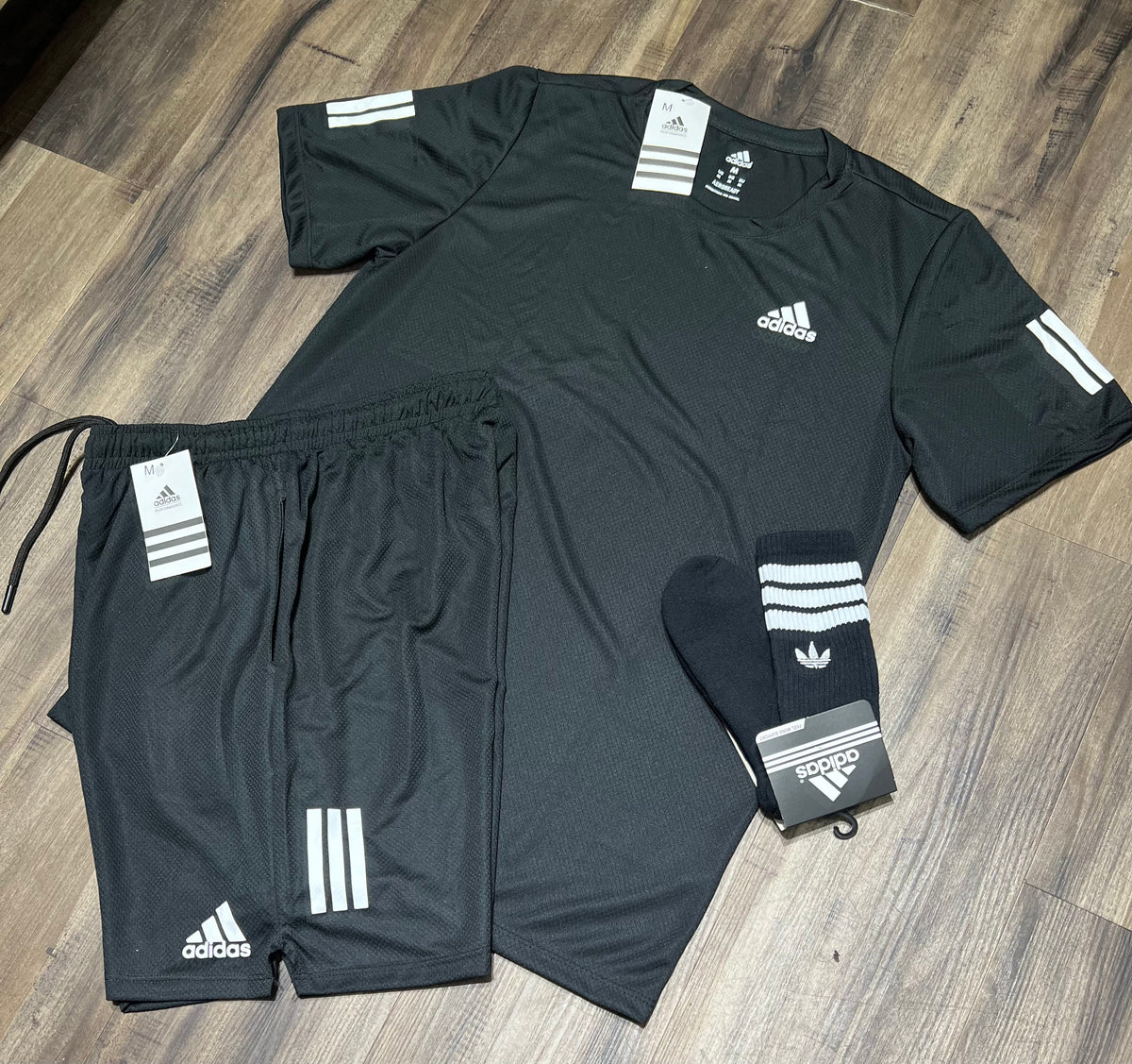 Conjunto Dri-fit: Camiseta + Shorts + Meia - Adidas