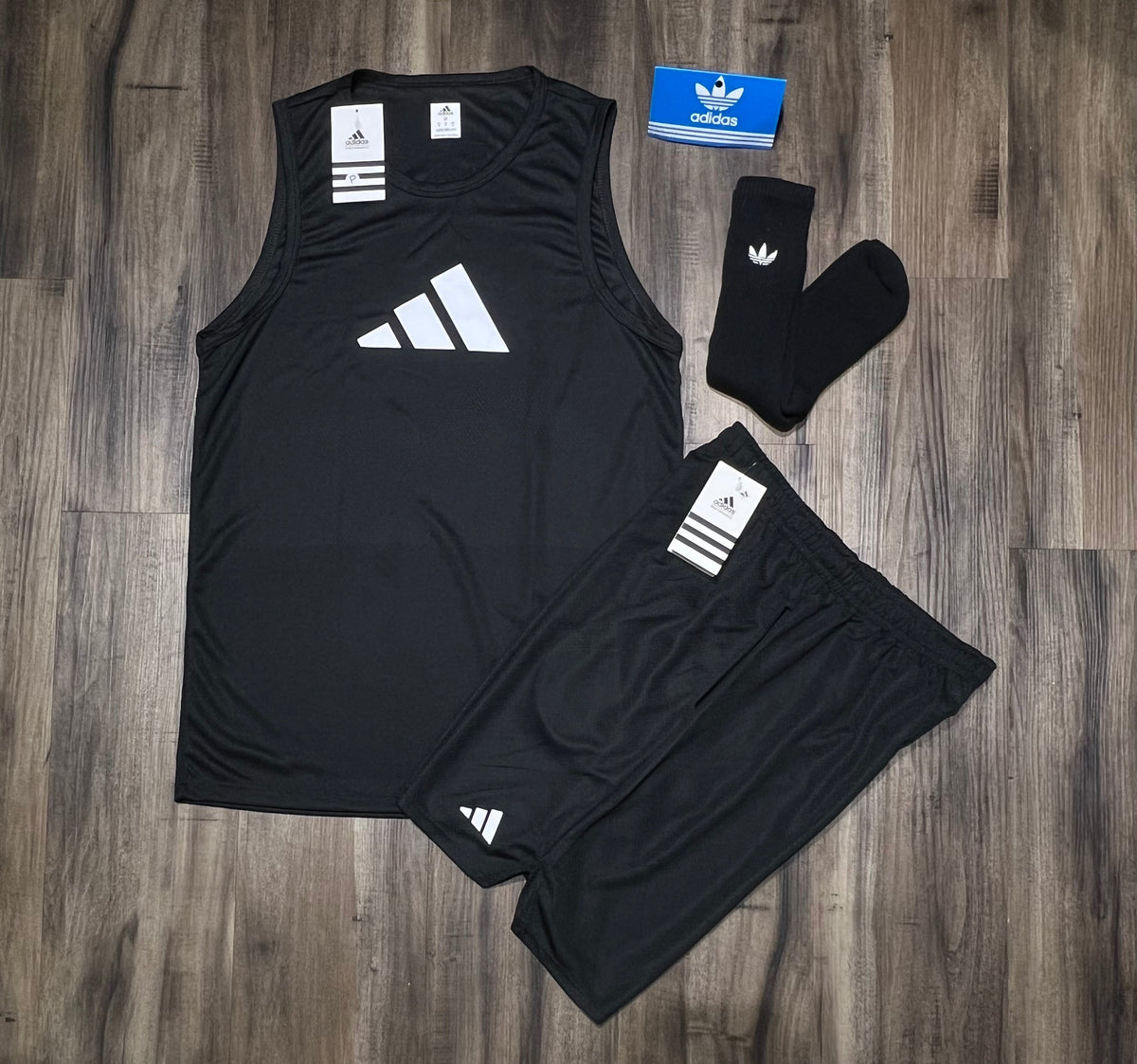 Kit Regata Shorts e Meia - Adidas