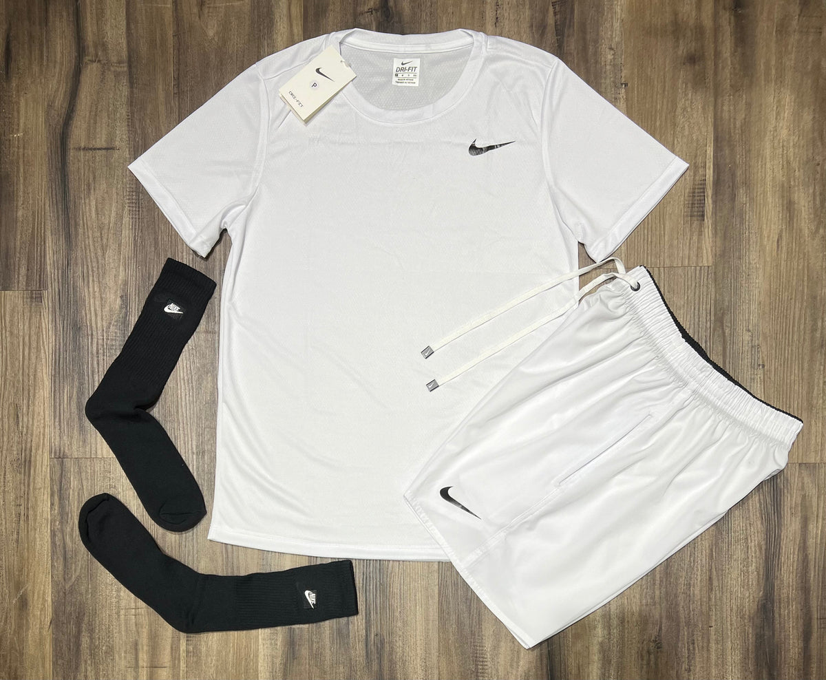 Conjunto Dri-fit: Camiseta + Shorts + Meia - Nike
