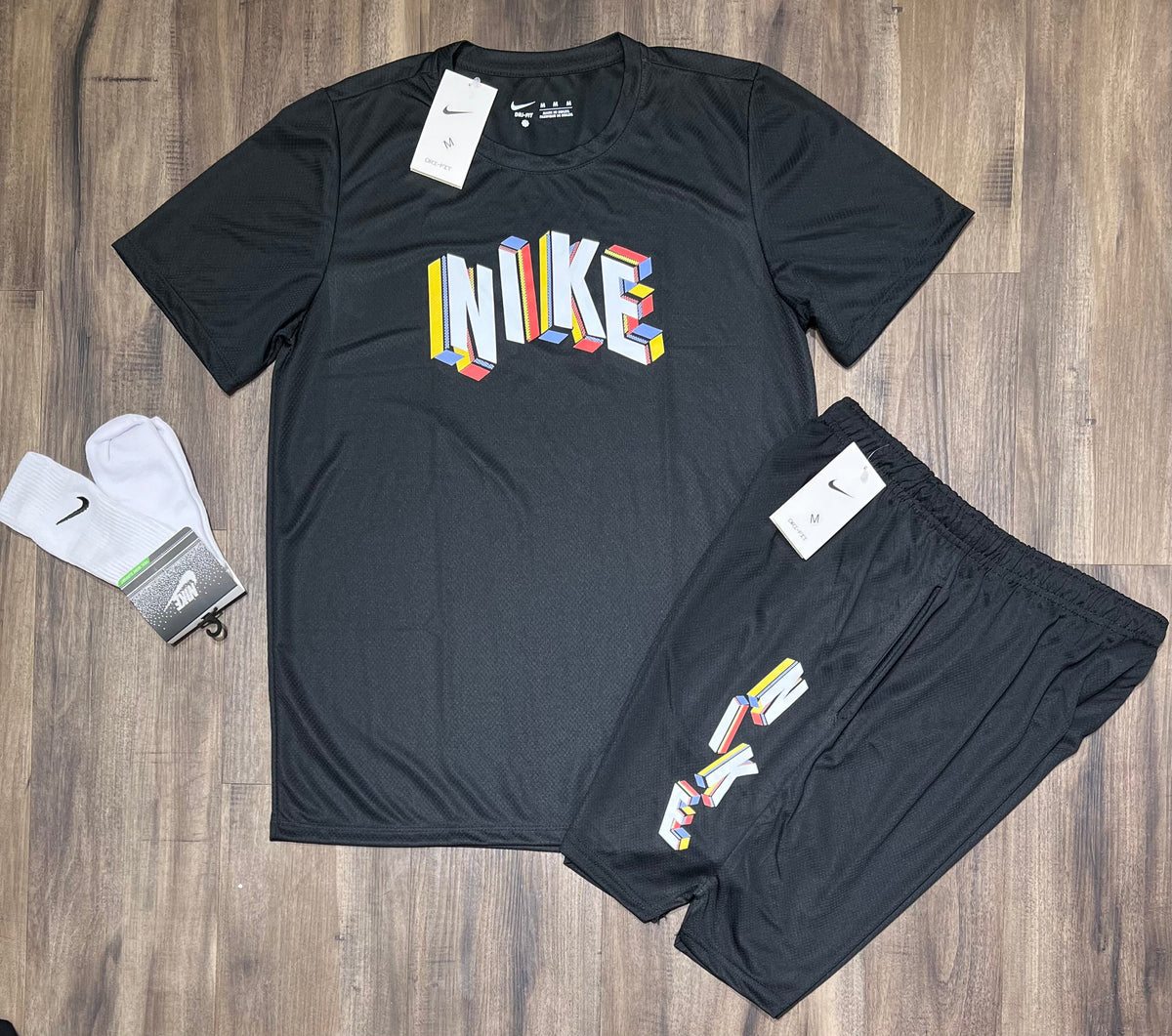 Conjunto Dri-fit: Camiseta + Shorts + Meia - Nike
